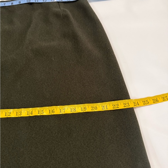 Typhany Vintage Elegant Dark Green Women's midi Skirt in size 14 - Picture 8 of 11